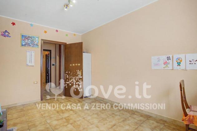 Appartamento di 90 m² con 3 locali e box auto in vendita a Caravate - Foto 15