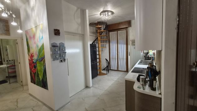 A Cernusco sul Naviglio villa bifamigliare adatta a tutti - Foto 3