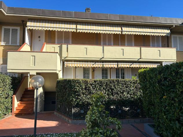 Appartamento in vendita a Ronchi - Massa 70 mq Rif: 1406473