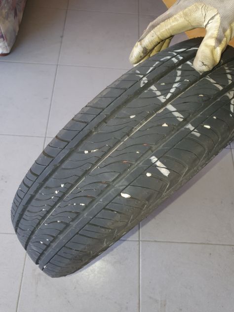 VENDESI N. 4 GOMME PER AUTO IN BUONO STATO. - Foto 5