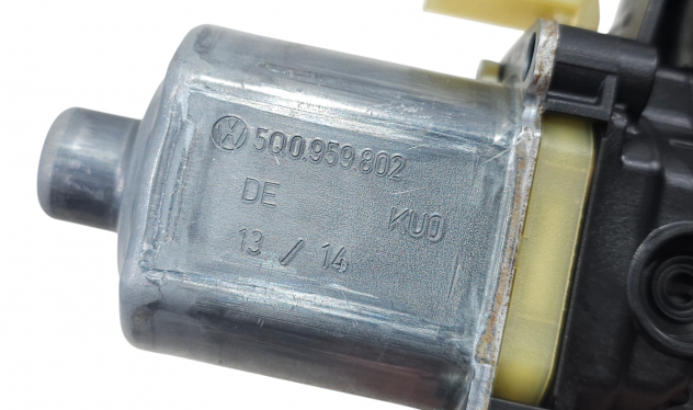 MOTORINO ALZAVETRO POSTERIORE DESTRA AUDI A3 Sportback (8V4) 5Q0959802 (1216) - Foto 14