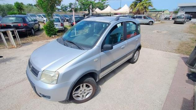 Fiat Panda 1.3 MJT 16V 4x4 GANCIO TRAINO - Foto 5