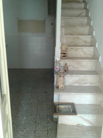 Casa terratetto nel centro storico di Lodé – 85 m², da ristrutturare - Foto 5
