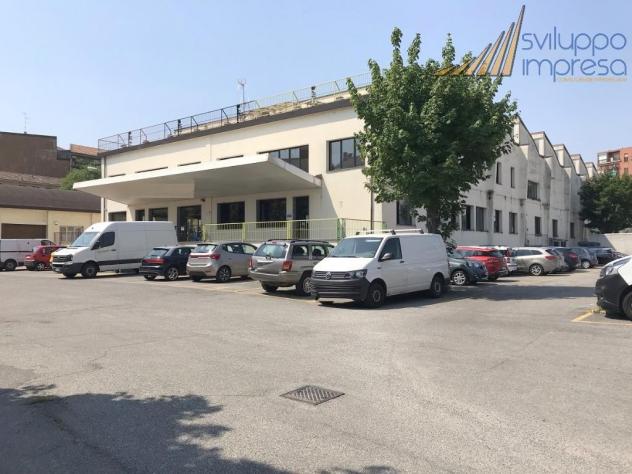 LOCALE AD USO UFFICIO OPEN SPACE ZONA VIALE MONZA - Foto 10