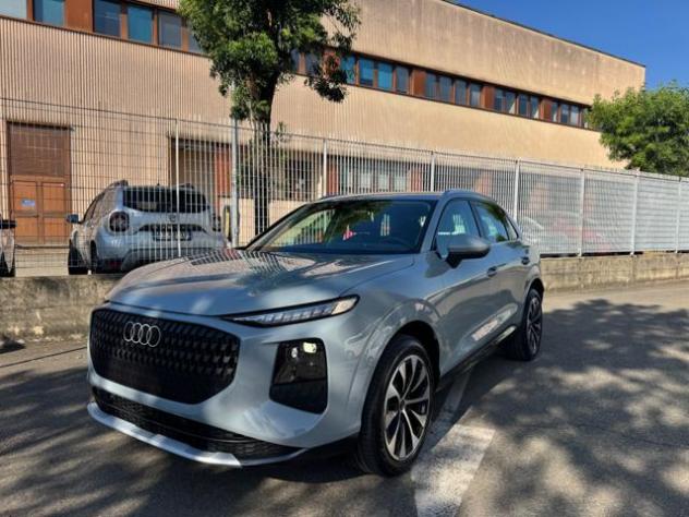 AUDI Q3 TDI 150CV S Tronic Business Advanced rif. 23736875