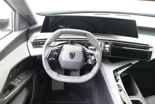 PEUGEOT 5008 Hybrid 145 e-DCS6 Allure rif. 23515499 - Foto 2