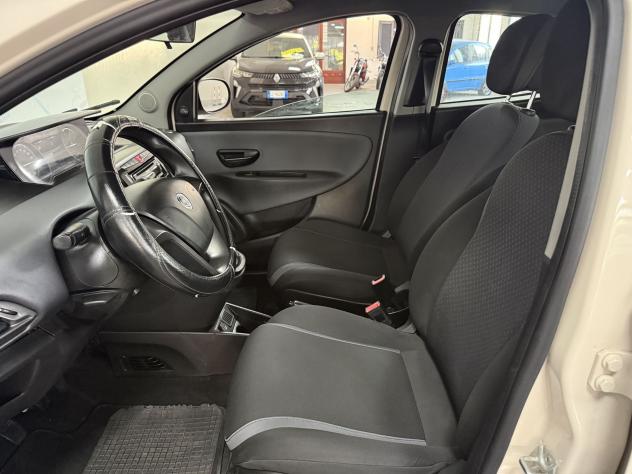 Lancia Ypsilon 1.3 Multijet 95cv S&S Platinum - Foto 8