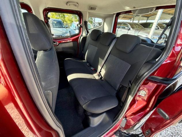 FIAT - QUBO - 1.4 8V 77 CV Lounge - Foto 10