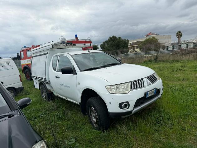 Mitsubishi L200 2.5 DI-D/136CV Club Cab Intense DPF - Foto 2
