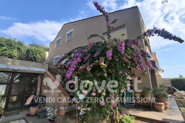 Villetta a schiera di 328 m² con più di 5 locali e posto auto in vendita a Pesaro - Foto 4