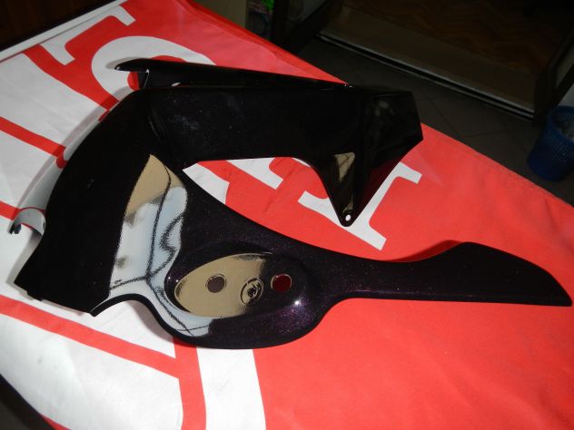 Semicarena superiore destra VFR750 '94 - Foto 4
