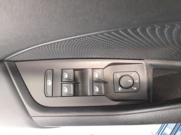 Škoda Octavia 2.0 TDI EVO 150cv EXECUTIVE DSG - Foto 9