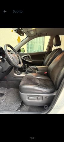 Bellissima Toyota RAV4 anno 2012 - Foto 9