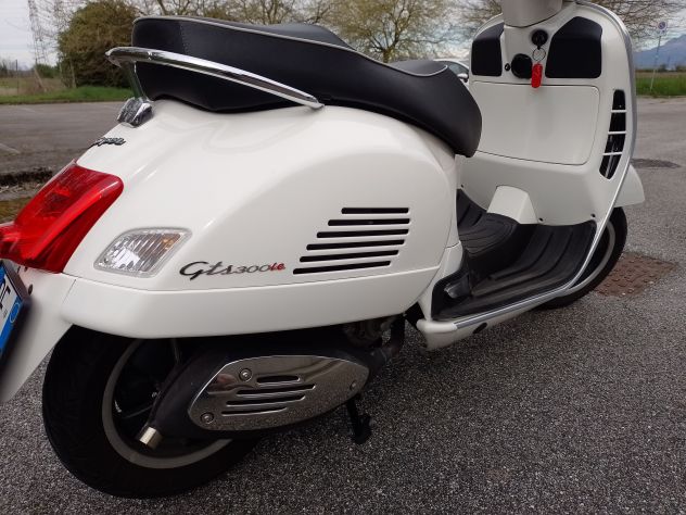 Vespa GTS 300 - Foto 2