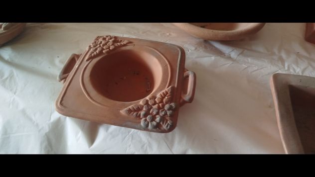 Lotto completo di terracotte decorative e da giardino – centinaia di pezzi - Foto 6