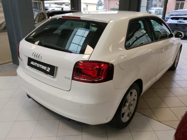 Audi A3 A3 1.6 tdi Attraction 90cv - Foto 9