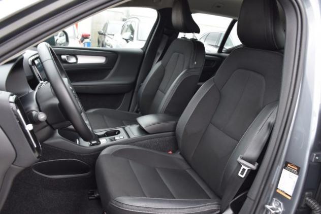 VOLVO XC40 D3 Geartronic Momentum rif. 23627135 - Foto 8
