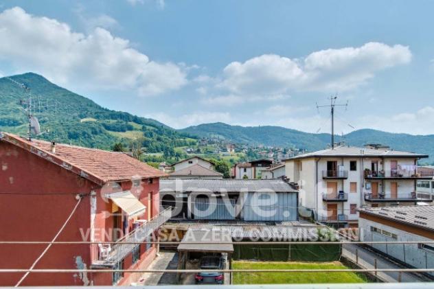 Casa indipendente di 630 m² con più di 5 locali in vendita a Gandino - Foto 4