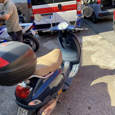 Vespa 50 - Foto 2