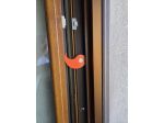 Ferma porte o ferma finestre 8 pz, colorati, in plastica rigida ma flessibile.