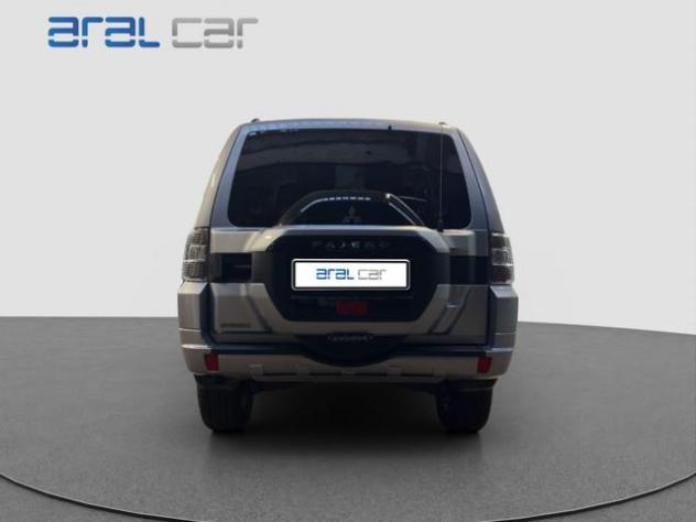 MITSUBISHI Pajero 3.2 DI-D 16V aut. Instyle DPF 7 Posti rif. 23775621 - Foto 5