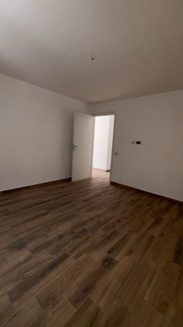 Vendita/Grazioso Bilocale con Porticato e Giardino / Corte -Via Agugliano ,Roma - Foto 2