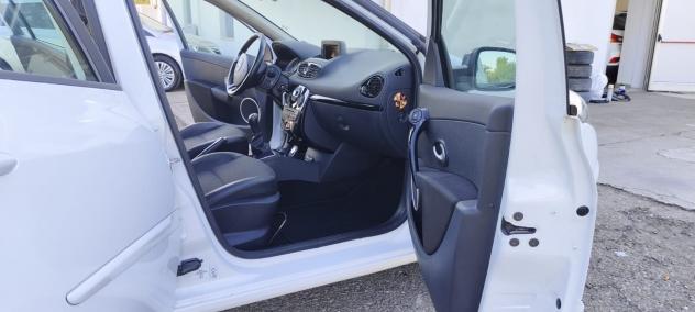 Renault Clio 1.2 16V 5 porte Live! - Foto 9