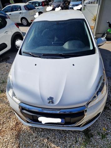 Peugeot 208 BlueHDi 75 5 porte Active - Foto 2