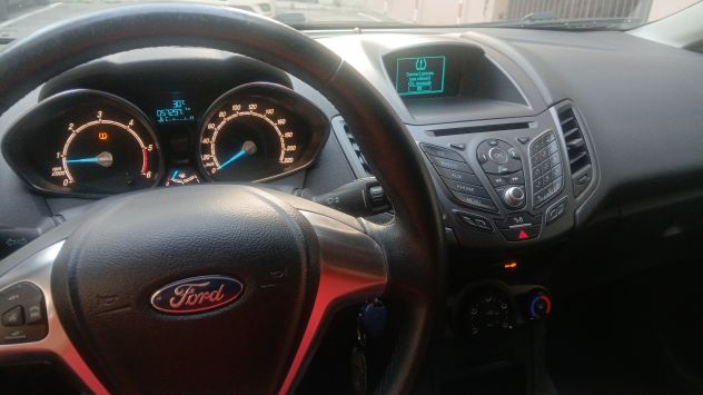 Ford fiesta 57000 km reali - Foto 6
