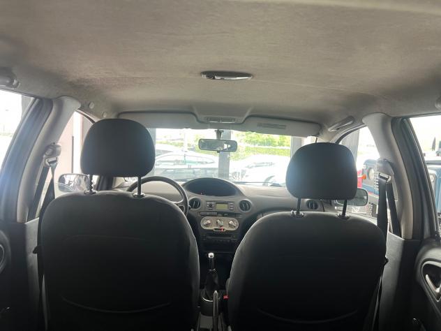 Toyota Yaris 1.0i 16V cat 5 porte Sol - Foto 10