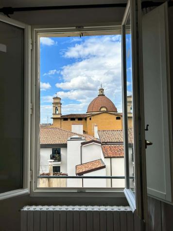 Appartamento con terrazza panoramica in centro storico a Firenze, via dei Fossi