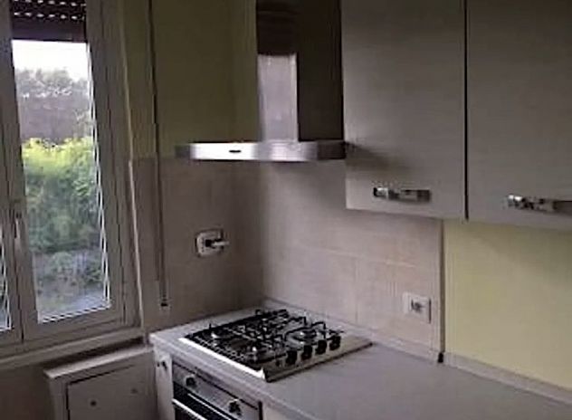 GARBATELLA BILOCALE ARREDATO CON BALCONE