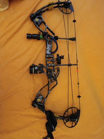 Vendo arco Kinetic Mirage