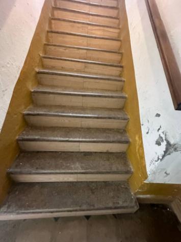 Immobile in asta di 870 m² con più di 5 locali e box auto in vendita a Piacenza - Foto 12