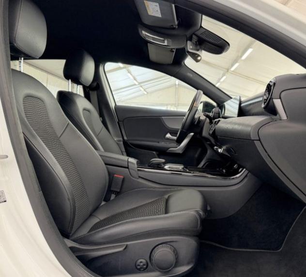 MERCEDES-BENZ A 200 d Automatic Sport rif. 23456333 - Foto 9