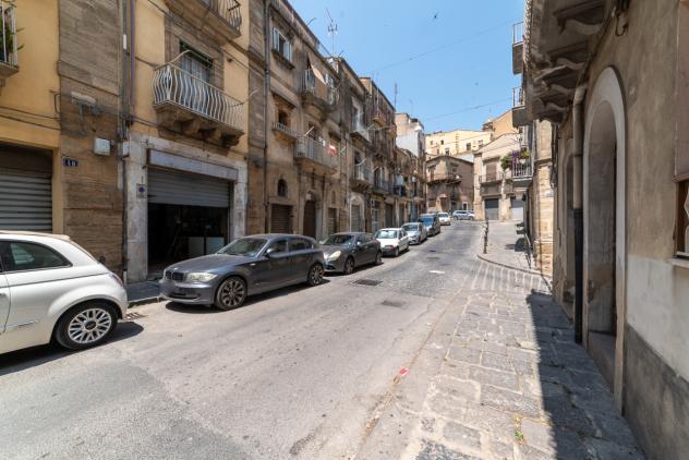 Doppio in vendita a Caltagirone