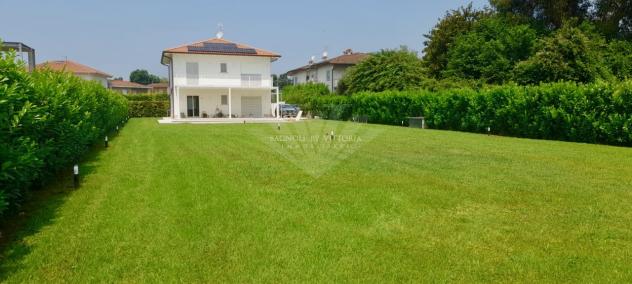 VILLA di 11 vani e di 200 mq (PIETRASANTA) rif. 75/V - Foto 4