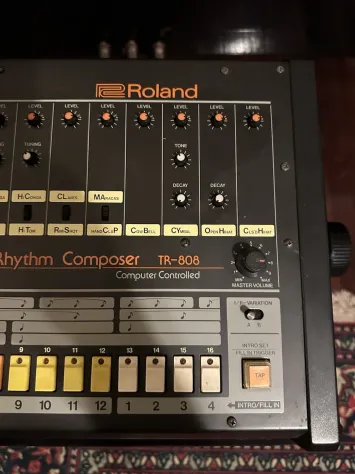 Roland tr-808 Drum Machine MENTA 240v - Foto 2