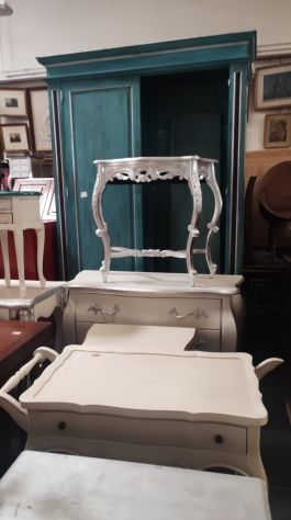 VENDO GRANDE MOBILE ARMADIO ANTICO LACCATO STILE SHABBY CHIC - Foto 5