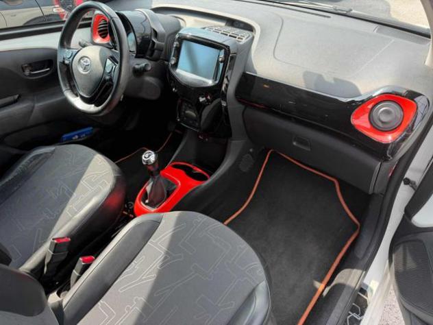 TOYOTA Aygo 1.0 VVT-i 72 CV 5 porte x-wave orange rif. 24106858 - Foto 6