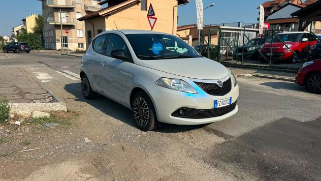 Lancia Ypsilon 1.2 69 CV 5 porte GPL Ecochic Gold - Foto 4