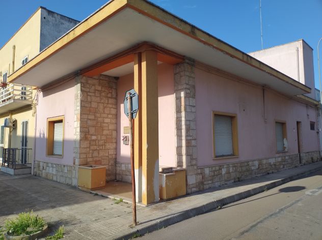 FinImmobil VENDE in Salice Sal. LE, casa +garage Via De Castris 111 - Foto 4