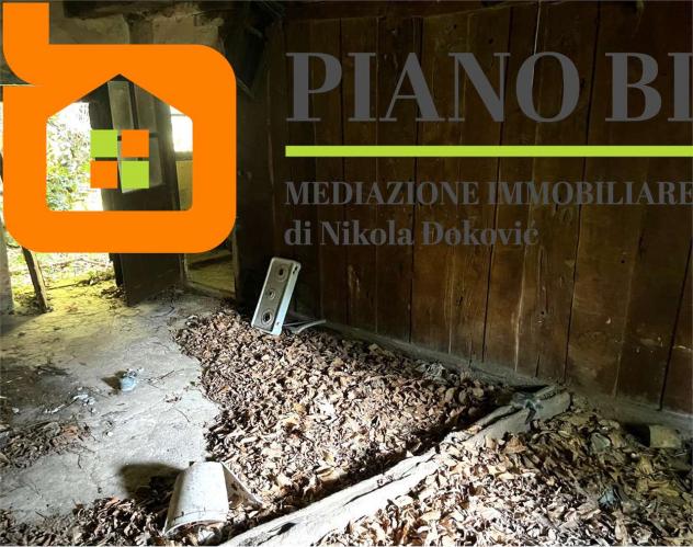 V000561 - CASA RUSTICA CON MOLTO TERRENO - Foto 3