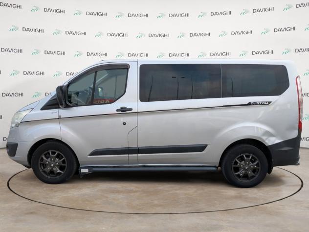 Ford Tourneo Custom TOURNEO CUSTOM 2.2 TDCI 125CV COMBI TREND CON GANCIO TRAINO - Foto 2