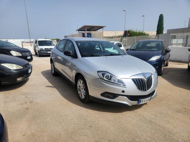 Lancia Delta 1.6 MJT DPF 105 CV Gold - Foto 3
