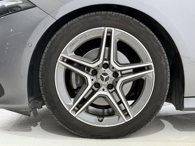 Mercedes-Benz Classe A A 180 d Automatic Premium Plus AMG Line - Foto 4
