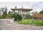 Casa indipendente di 325 m² con più di 5 locali in vendita a Appiano Gentile