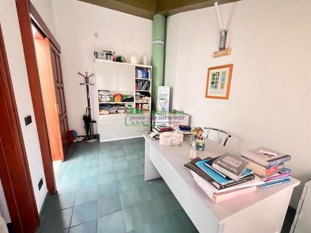 Rif:2746 - Locale su due livelli con terrazzino – Soluzione versatile per ufficio, studio o futura trasformazione, Comiso - Foto 14