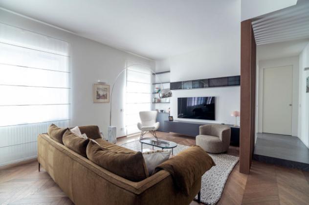 Appartamento di 148 m² con più di 5 locali e box auto in vendita a Milano - Foto 8