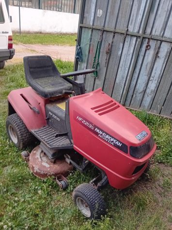 Trattorino rasaerba HF2213s - Foto 3